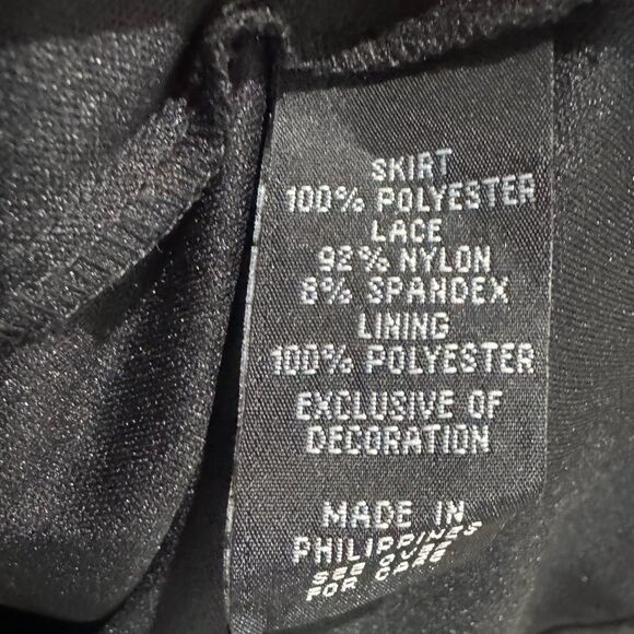 Black lace and floral peek a boo midriff scalloped off shoulder dress size 3 - Picture 5 of 6